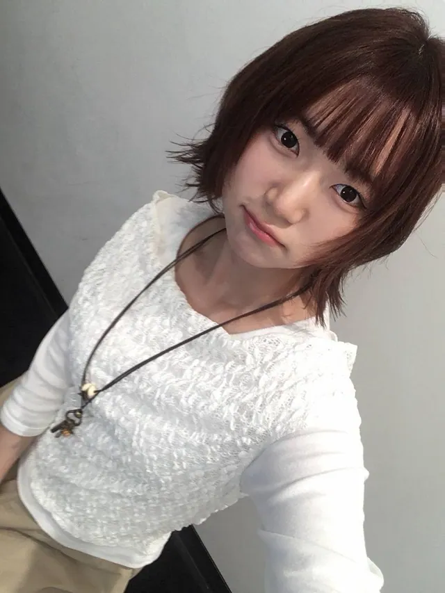 송다영 디자이너의 단발 레이어드 · 레드브라운 헤어 작업 이미지